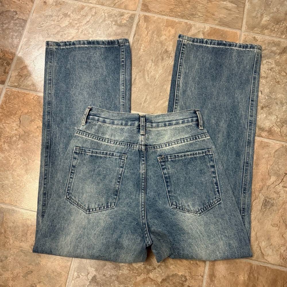 NEW NWT REALTAKAI Classic Light Wash Wide-Leg Jeans – Relaxed Denim - Picture 4 of 4